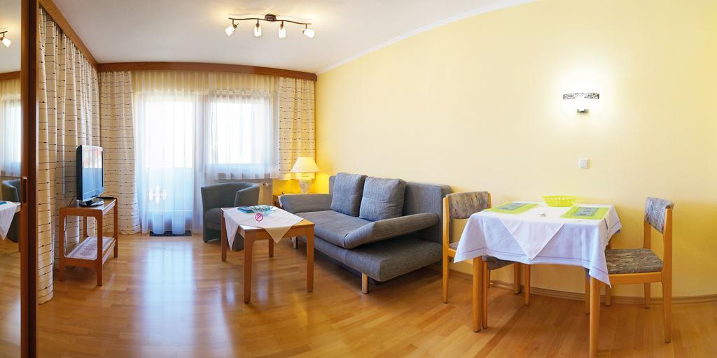 Haus Renate Hotel บาดฟึสซิง ห้อง รูปภาพ